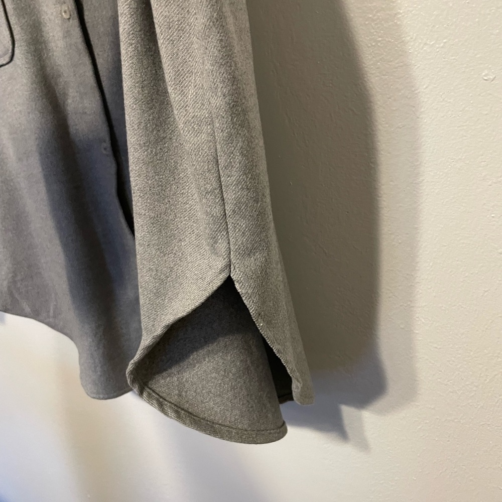H&M button up, large - Picture 4 of 5